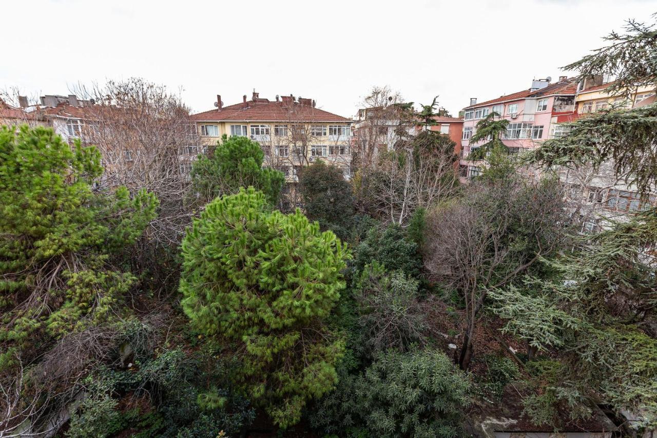 Charming Apartment Surrounded By Vibrant Attractions In Kadikoy Стамбул Экстерьер фото