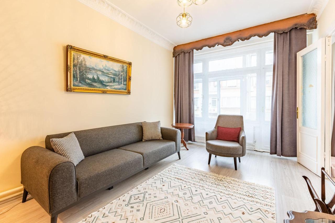 Charming Apartment Surrounded By Vibrant Attractions In Kadikoy Стамбул Экстерьер фото